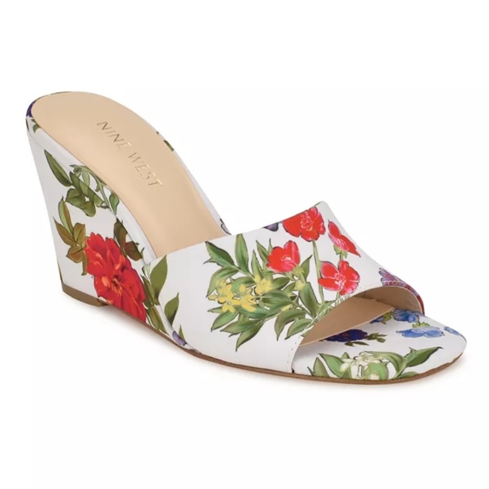 Nine West "Niya 2" Floral Print Wedge Sandals – Size 9.5 – NIB / Garden Party
